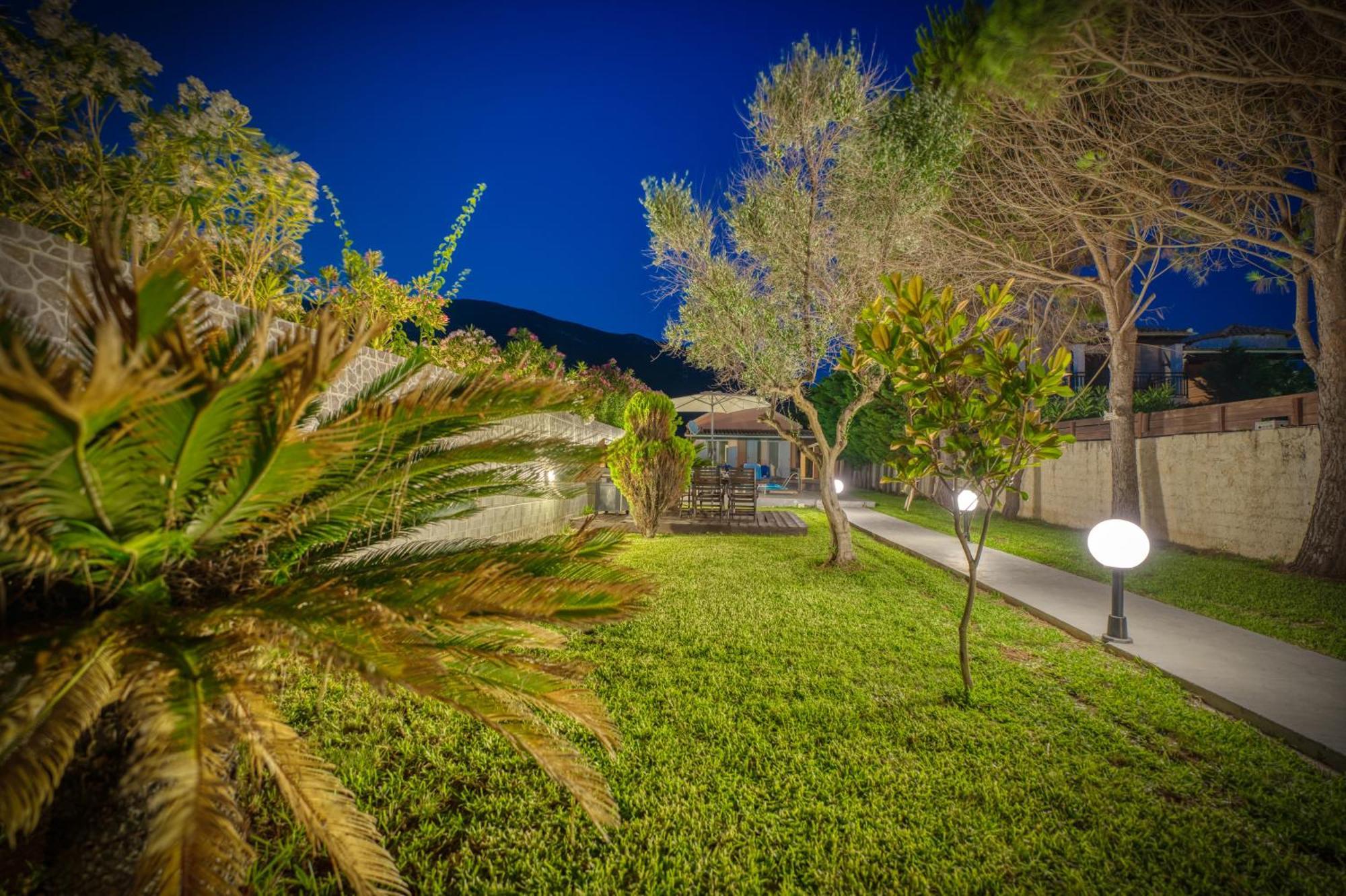 Villa Angela Agios Matthaios  Екстер'єр фото