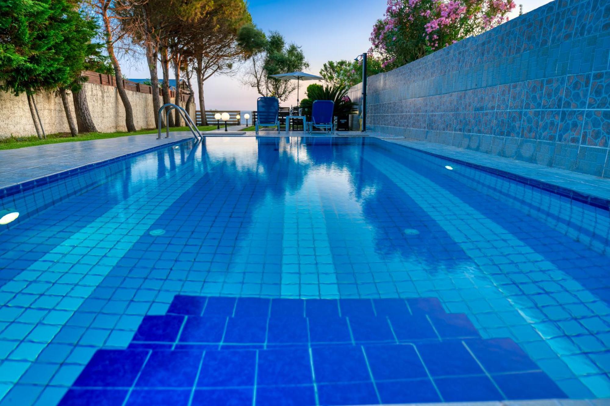 Villa Angela Agios Matthaios  Екстер'єр фото