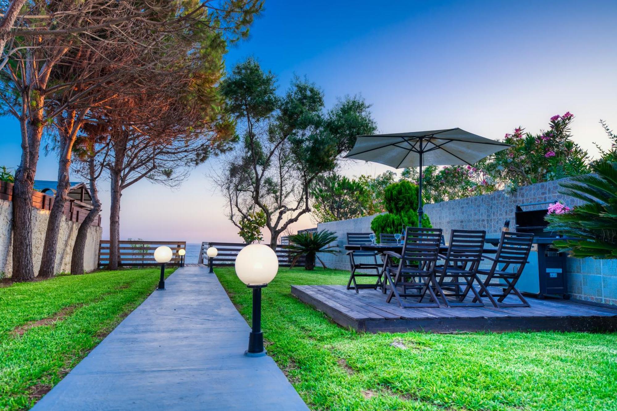 Villa Angela Agios Matthaios  Екстер'єр фото