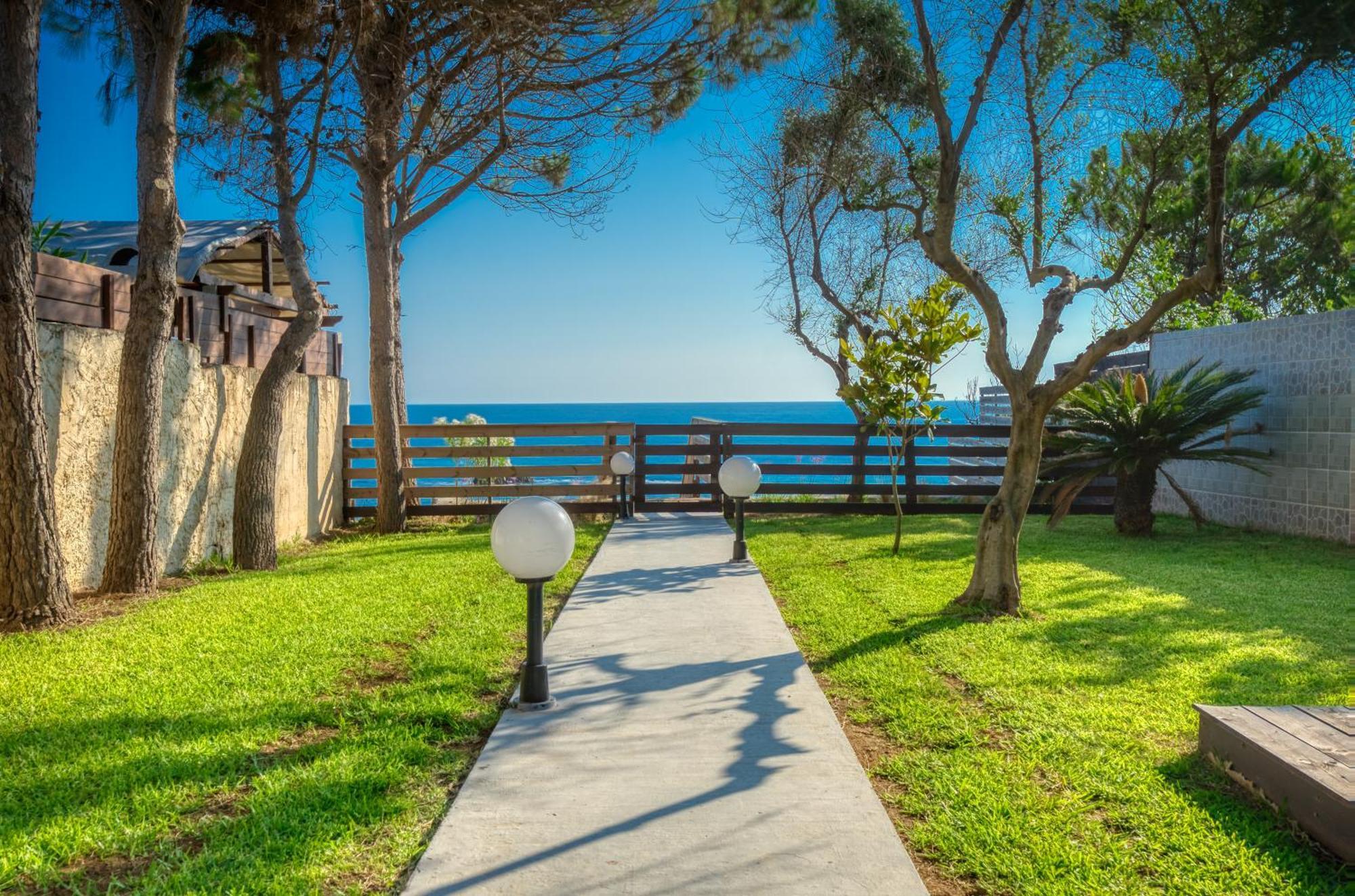 Villa Angela Agios Matthaios  Екстер'єр фото